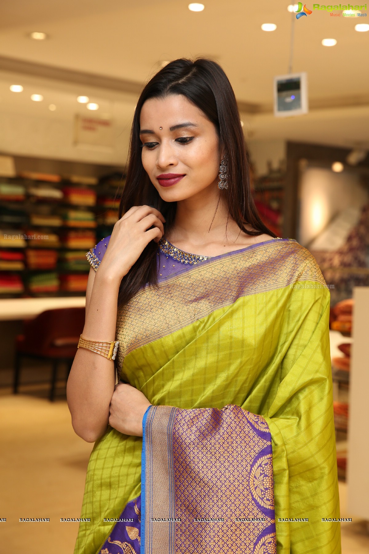 Neeru’s Emporio Exquisite Festive & Wedding Collection 2018 Launch