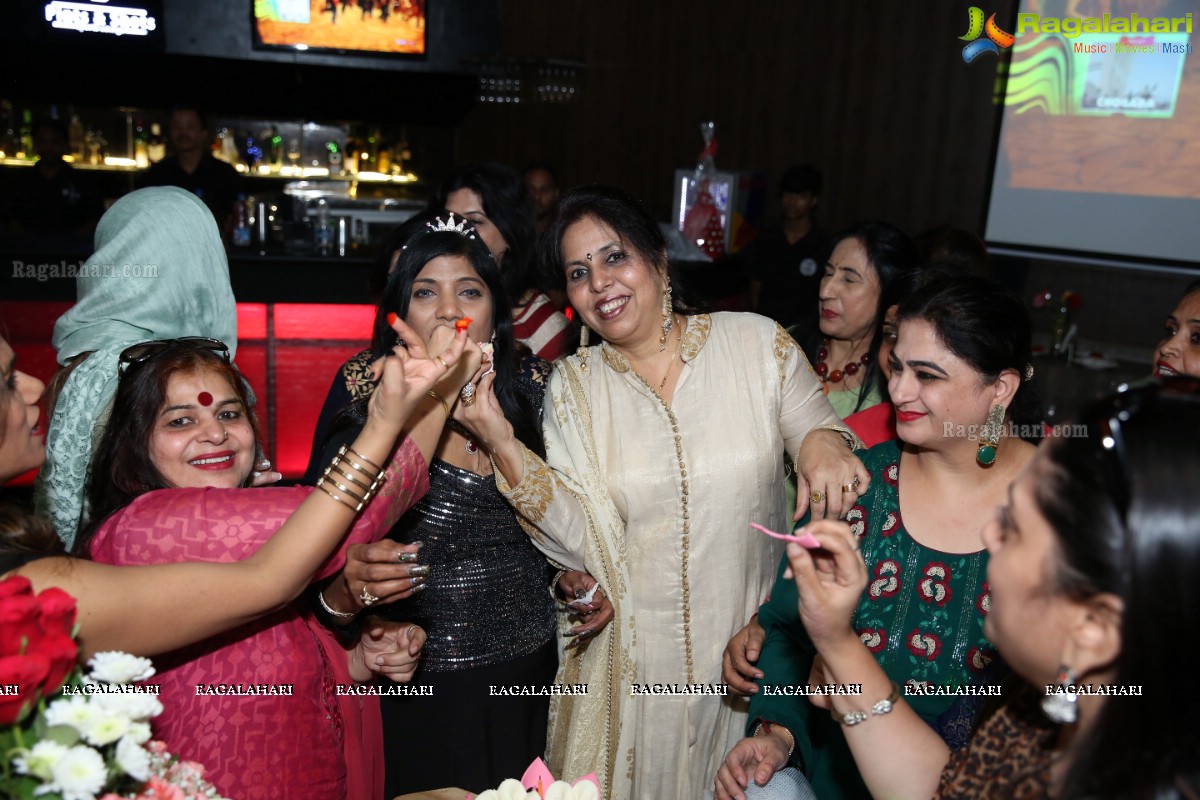 Praneeta Birthday Bash at Pints & Shots