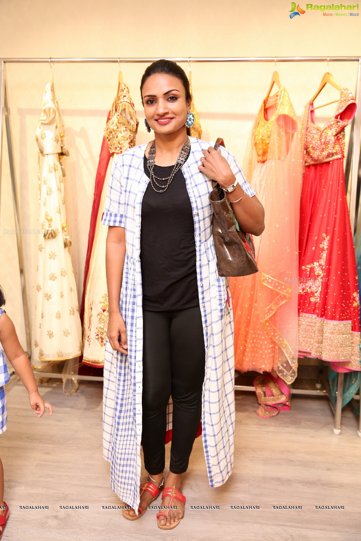 Tollywood Actress Ritu Varma Inaugurates ‘Priya Design Studio’ @ Jubilee Hills