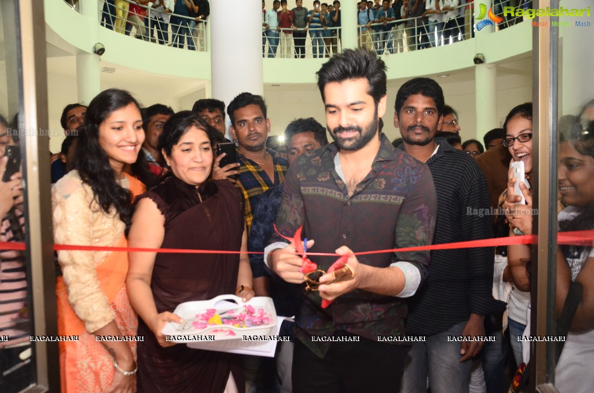 Hero Ram Inaugurates ‘Heartists Arti Mahotsav’ Gallery at State Art Gallery