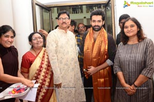 Hero Ram Inaugurates ‘Heartists Arti Mahotsav’ Gallery