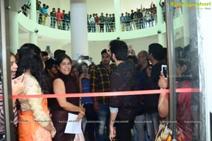 Hero Ram Inaugurates ‘Heartists Arti Mahotsav’ Gallery