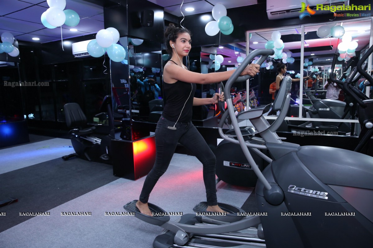 Mr. Universe World Championship & Indian Body Builder Sangram Chougule Launches Solitaire Fitness plus