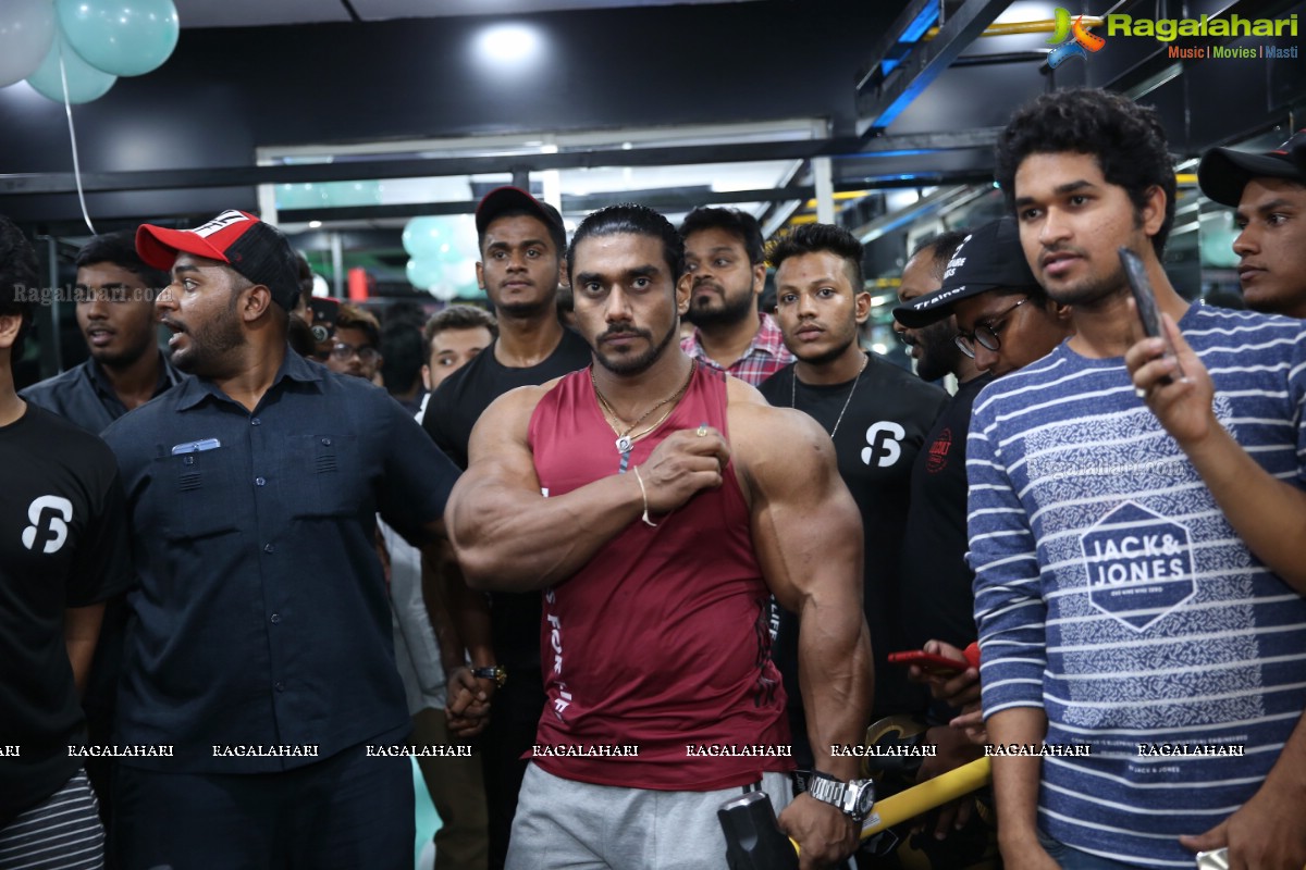 Mr. Universe World Championship & Indian Body Builder Sangram Chougule Launches Solitaire Fitness plus