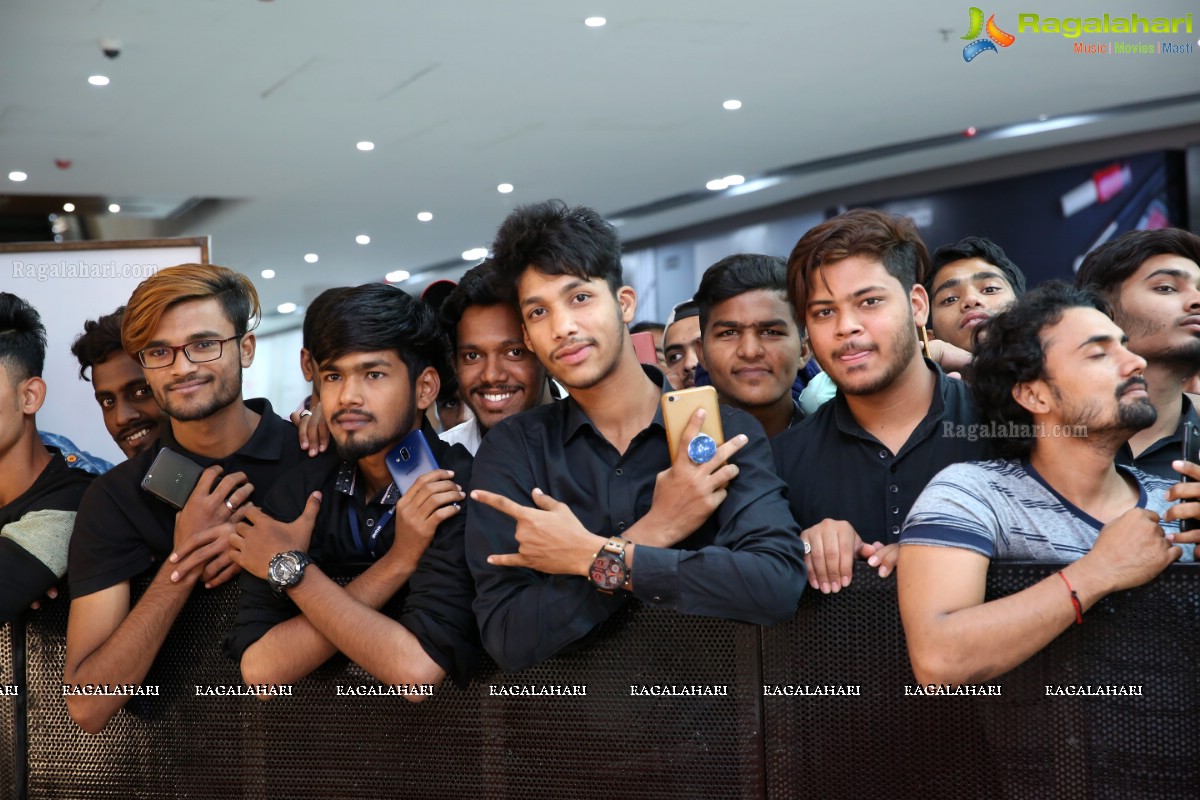 Tiger Shroff at The Grand Opening of Lifestyle New Store at Sarath City Capital Mall