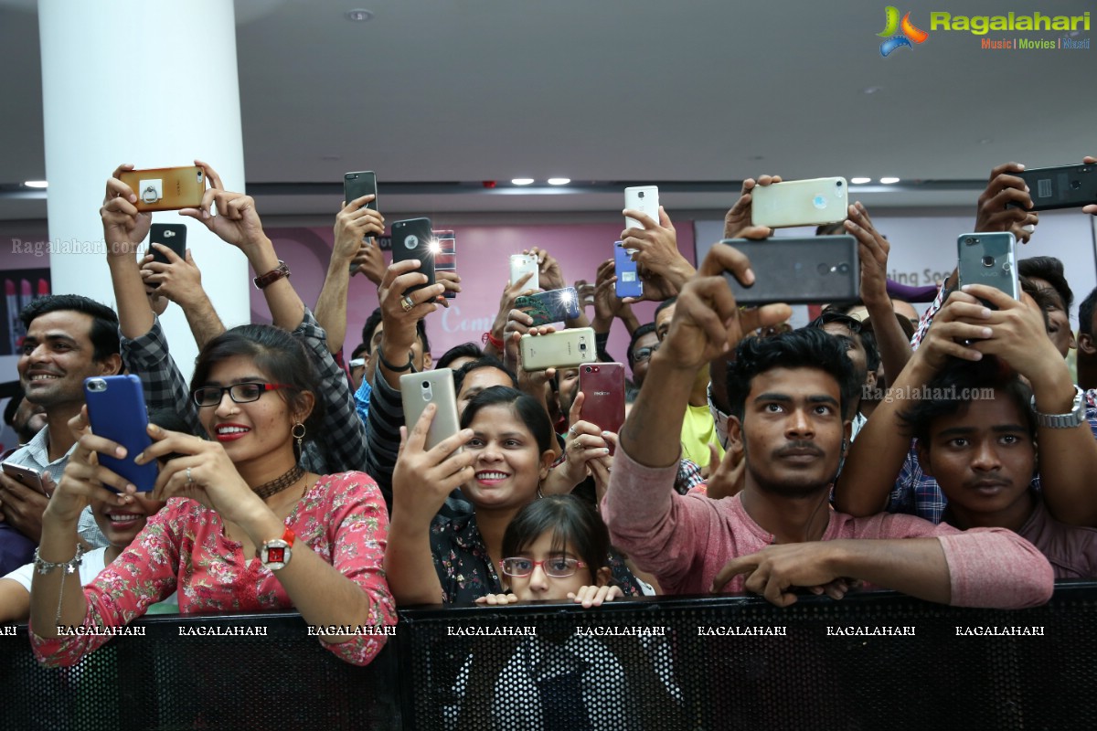 Tiger Shroff at The Grand Opening of Lifestyle New Store at Sarath City Capital Mall