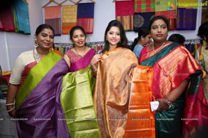 Trendz Expo Begins at Taj Krishna