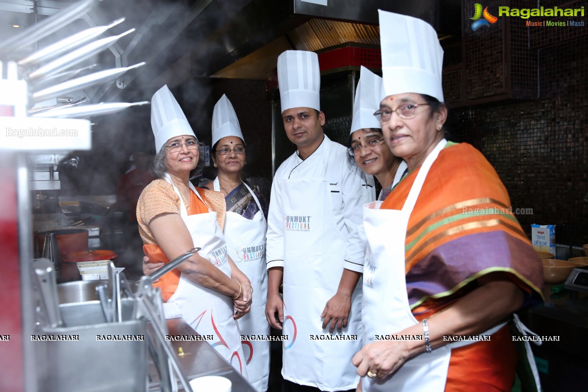 Seniors Enjoy Restaurant Kitchen Experience at Unmukt Festival - Westin CookFest