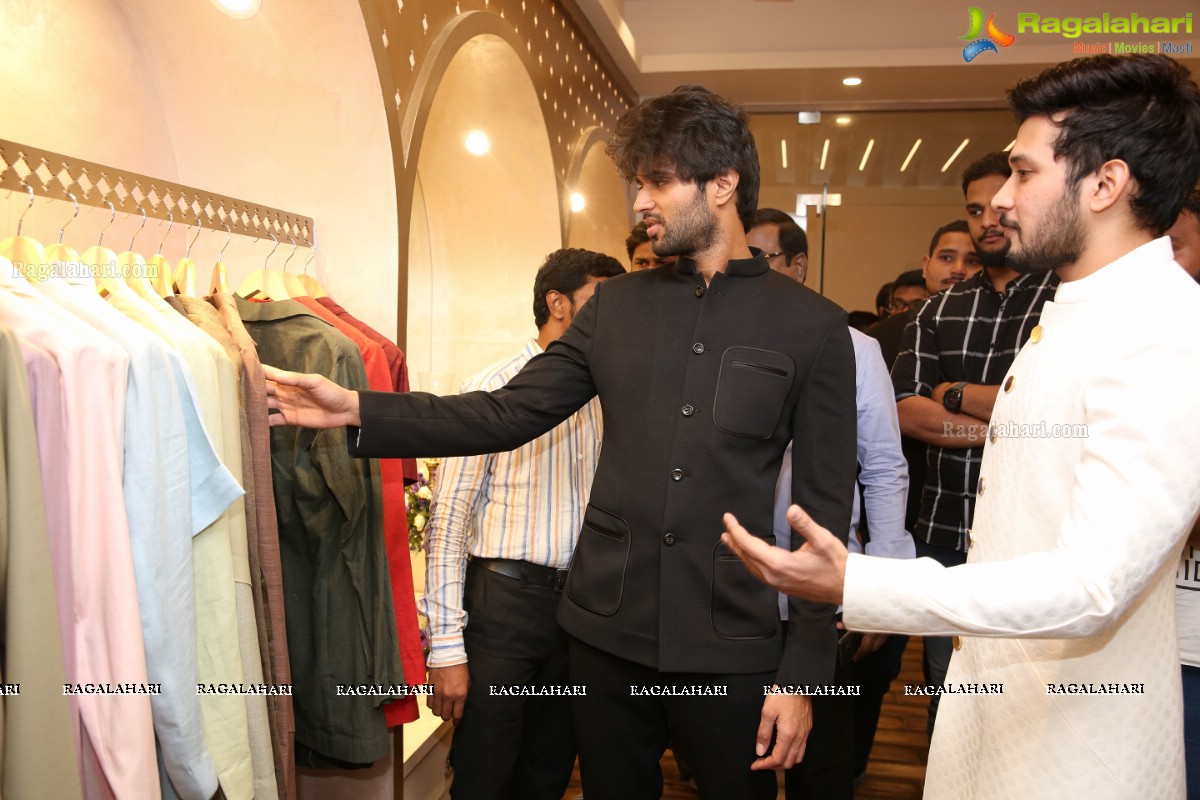Vijay Devarakonda Launches Raamz Designer Store