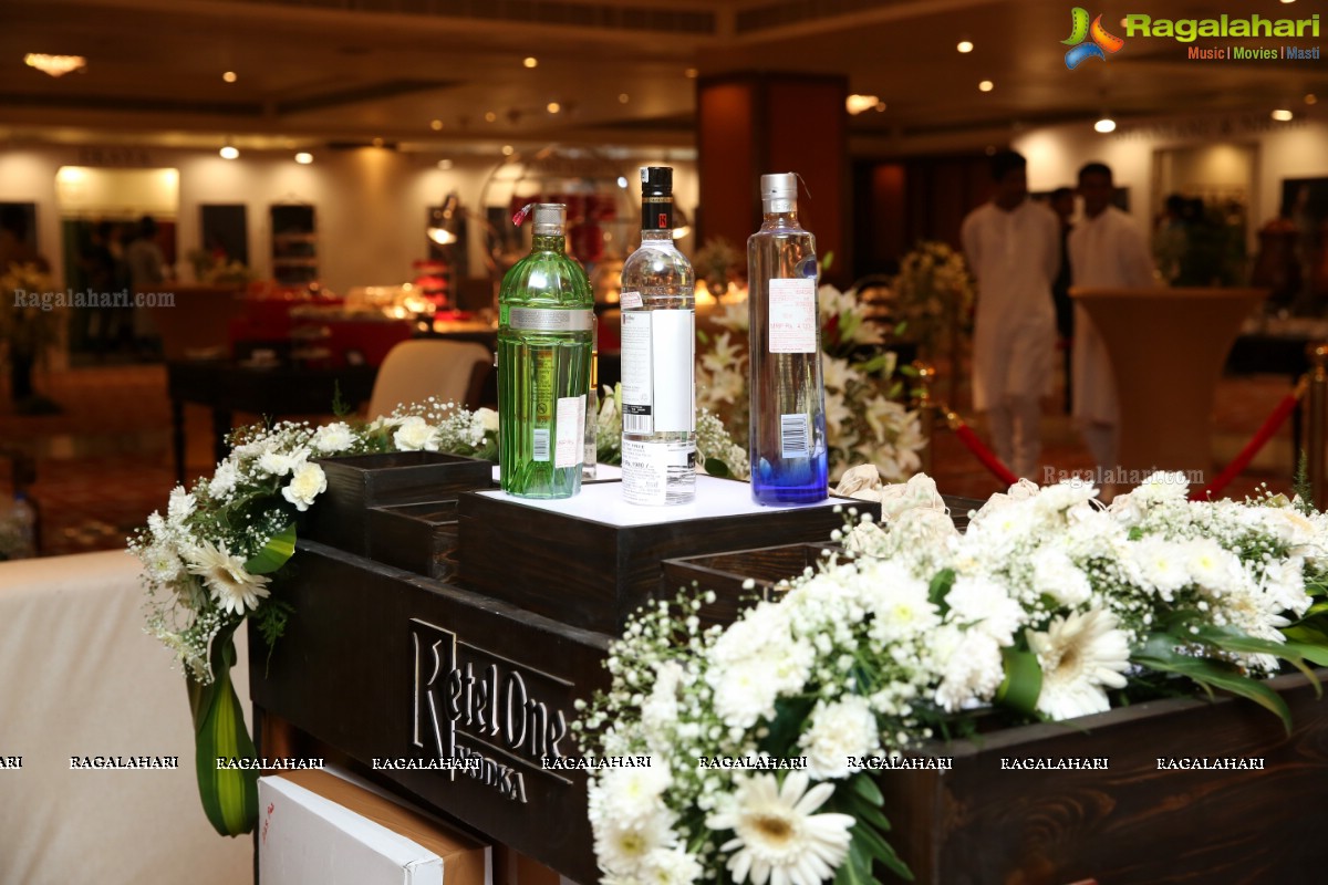 The Vogue Wedding Trunk Show Inaugurated by Pinky Reddy @ Taj Krishna