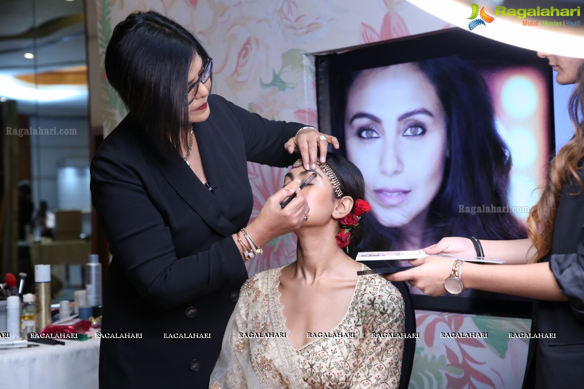 The Vogue Wedding Trunk Show Inaugurated by Pinky Reddy @ Taj Krishna