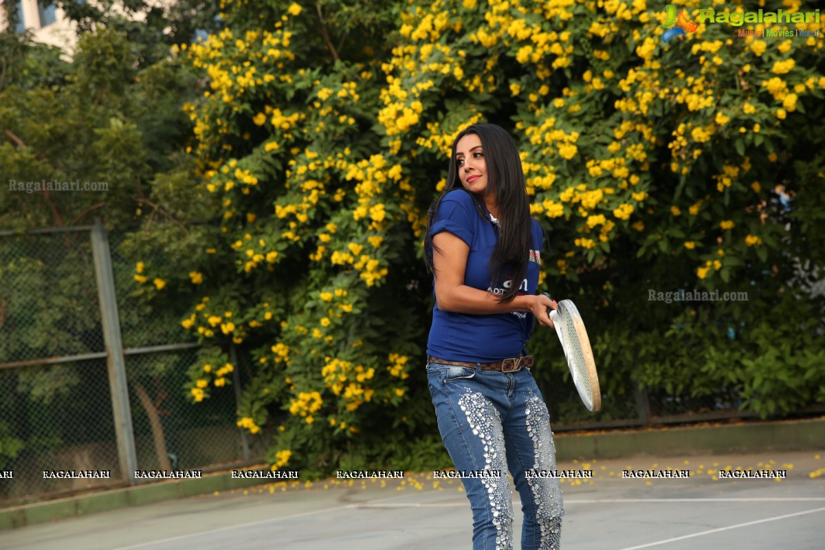 Aditya Mehta Foundation Sporting Event Celebrities vs Para-athletes