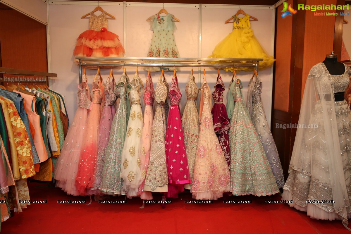 Akritti Elite Exhibition and Sale Kick started at Taj Krishna