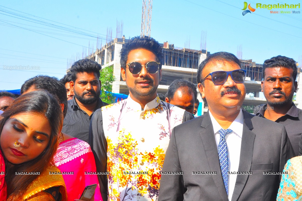 Be You Family Salon Launch at Kazipet by Varun Sandesh