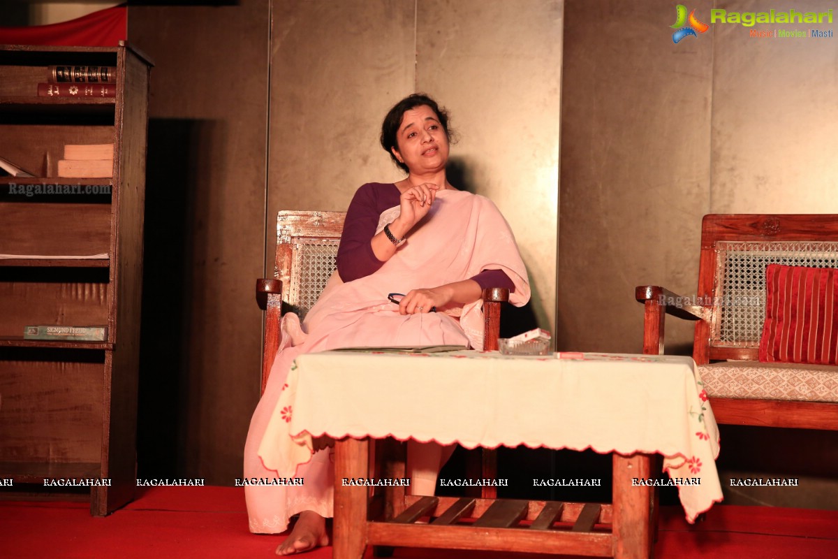 Ismat Aur Manto ki Chuhalbaaziyaan Play Hosted by Roadwayz and Kahaniwala, at B-Hub