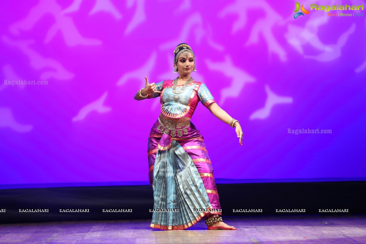 Drishya Kavya by Yamini Reddy and Group at Ravindra Bharathi