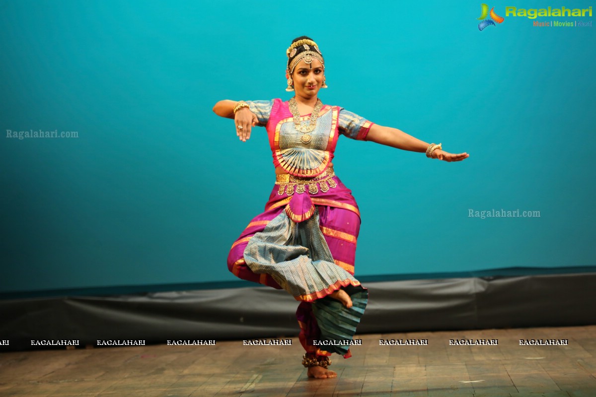 Drishya Kavya by Yamini Reddy and Group at Ravindra Bharathi