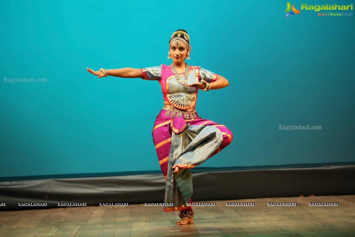 Drishya Kavya by Yamini Reddy and Group at Ravindra Bharathi