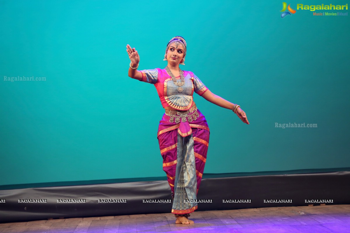 Drishya Kavya by Yamini Reddy and Group at Ravindra Bharathi