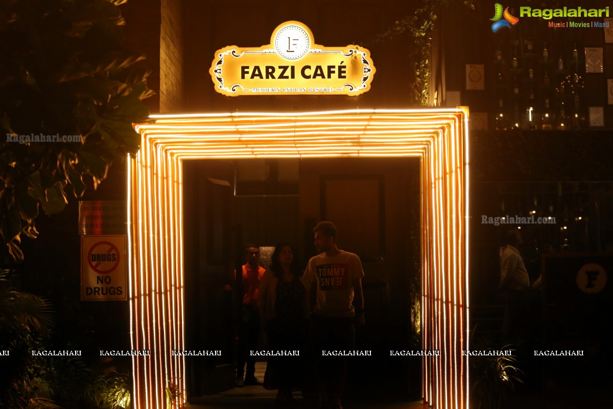 Farzi Café Hyderabad Saturday Night with Rohit Barker