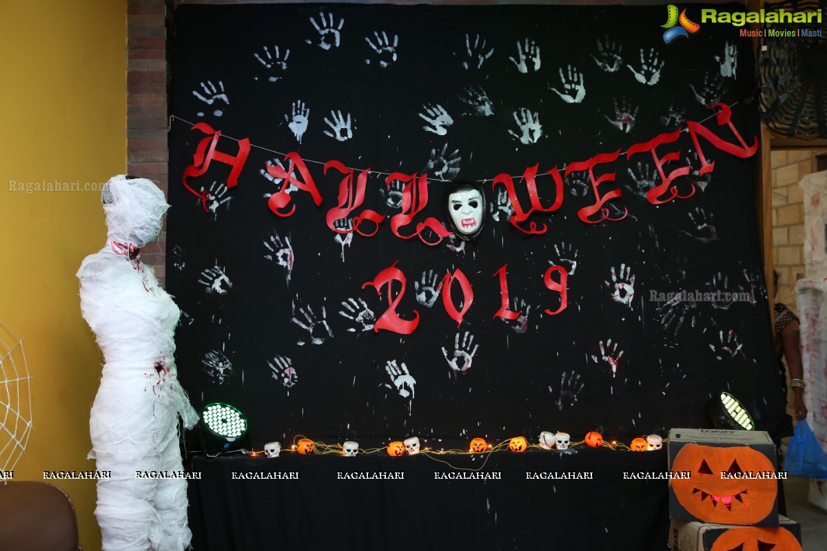 Halloween Costume Party 2019 By Lakhotia College of Design