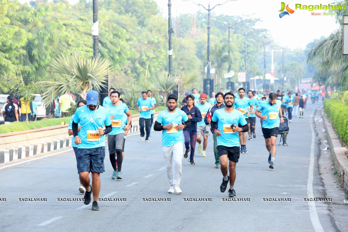 Hyderabad 10k Run 2019 Flag Off