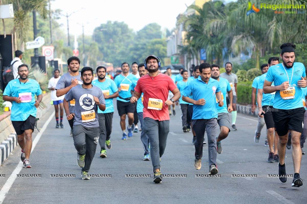 Hyderabad 10k Run 2019 Flag Off