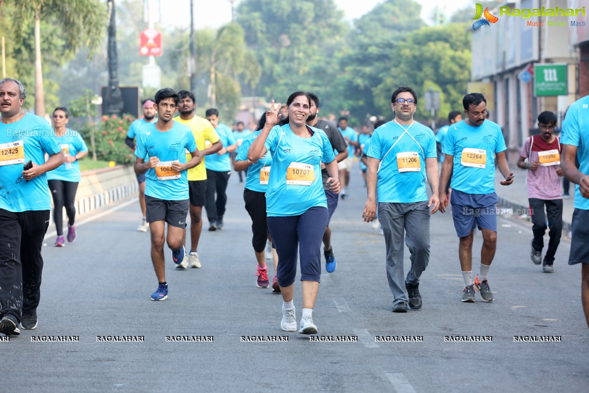 Hyderabad 10k Run 2019 Flag Off