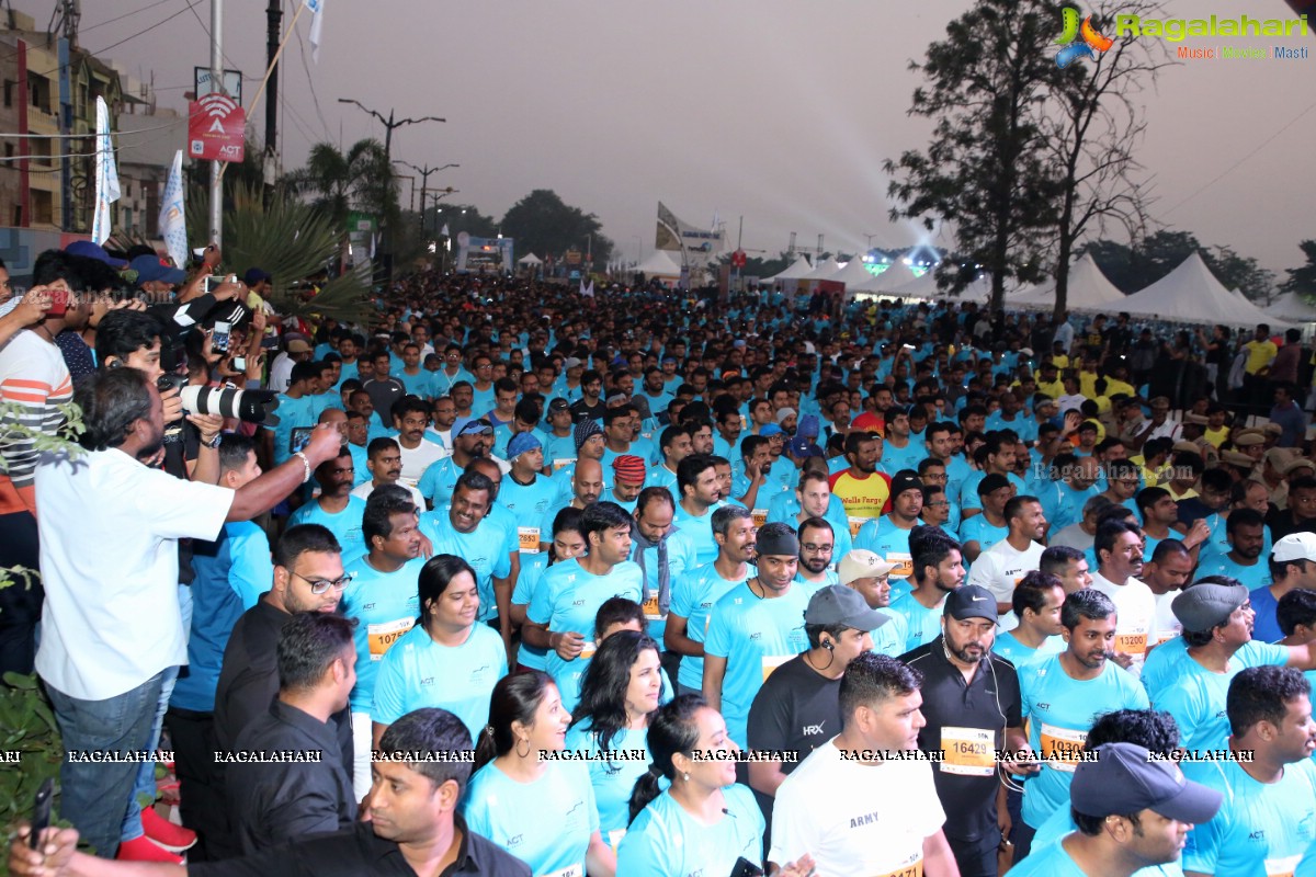 Hyderabad 10k Run 2019 Flag Off