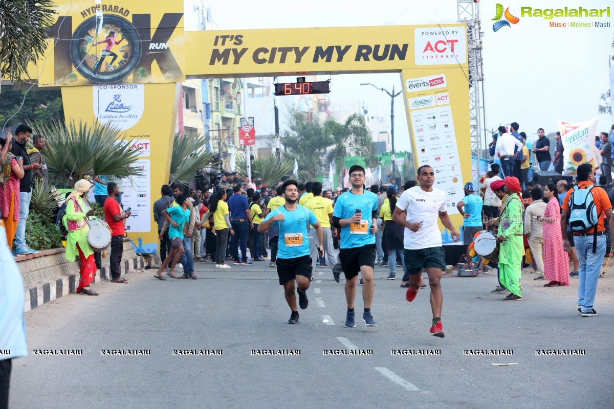 Hyderabad 10k Run 2019 Flag Off