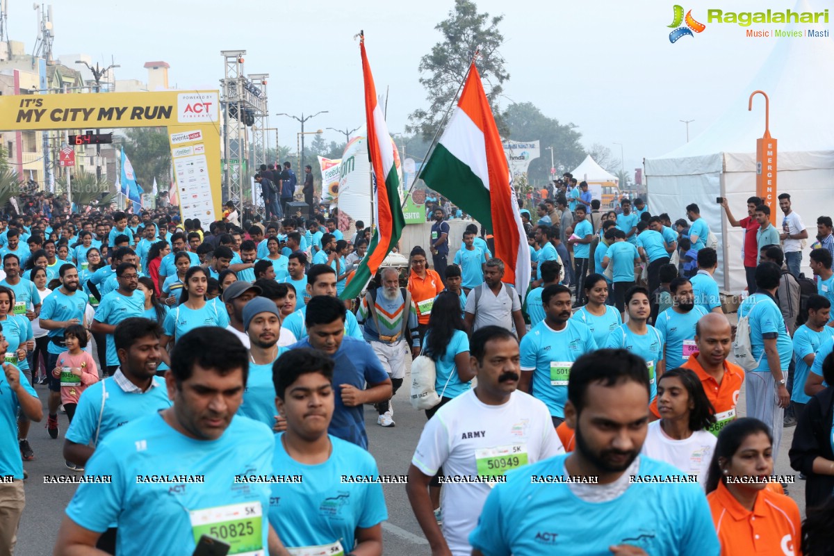 Hyderabad 10k Run 2019 Flag Off