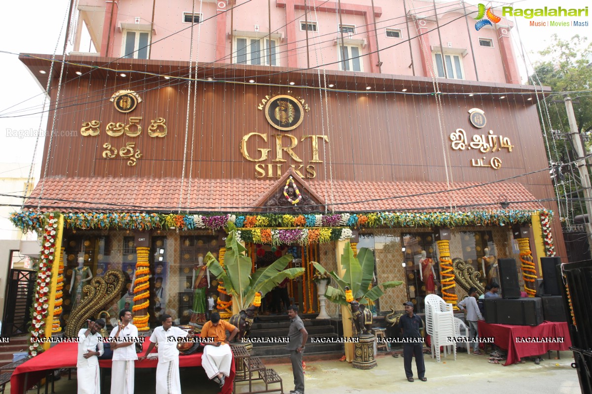 Kanchipuram GRT Silks Grand Launch at Dilsukhnagar