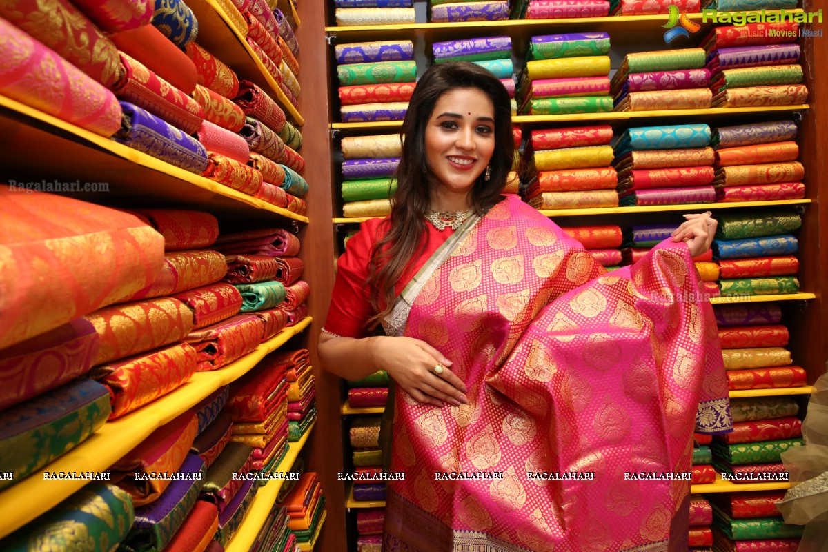 Kanchipuram GRT Silks Grand Launch at Dilsukhnagar