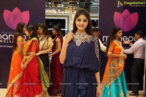 Manepally Jewellers Kukatpally Showroom Curtain Raiser