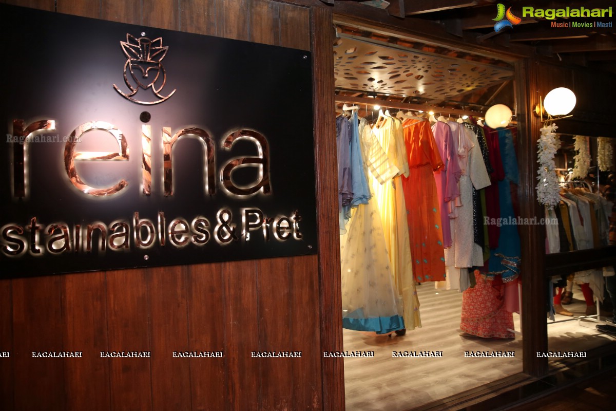 Reina's X Carve Exclusive Fashion Exhibition Curtain Raiser