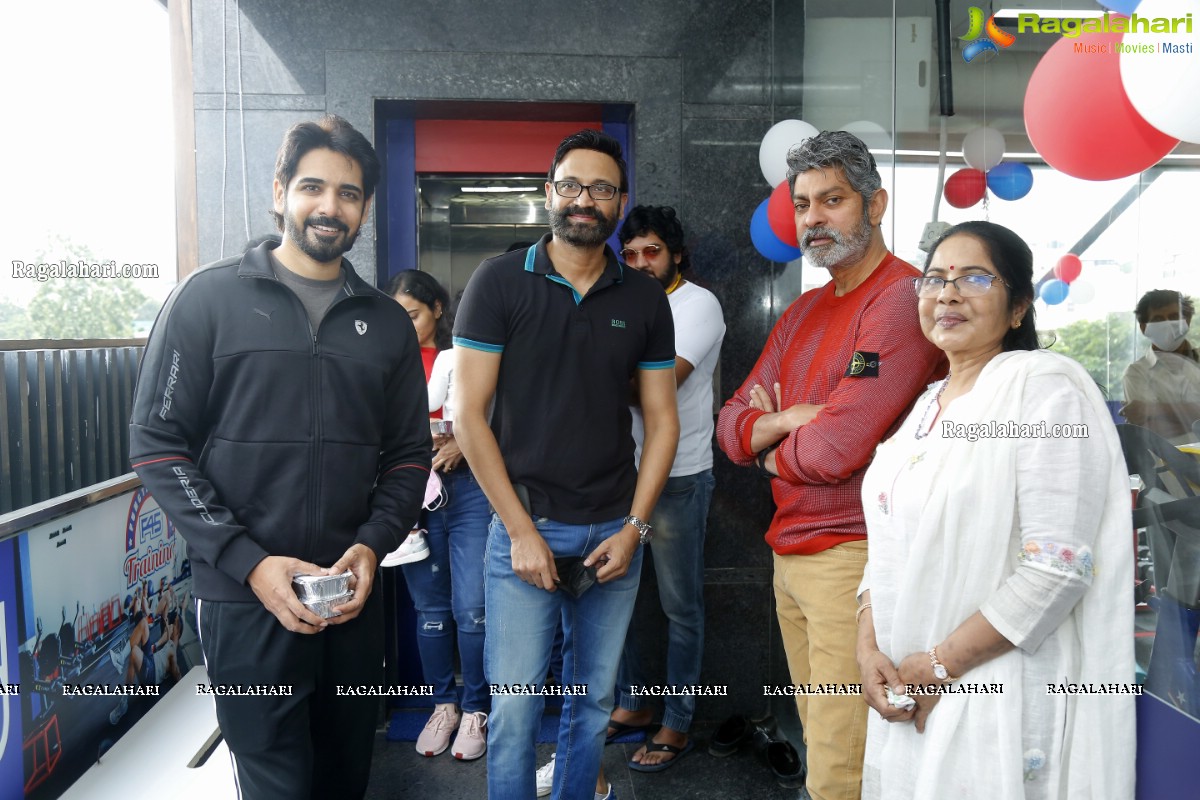 Jagapathi Babu Launches Functional 45 (F45) Gym at Srinagar Colony