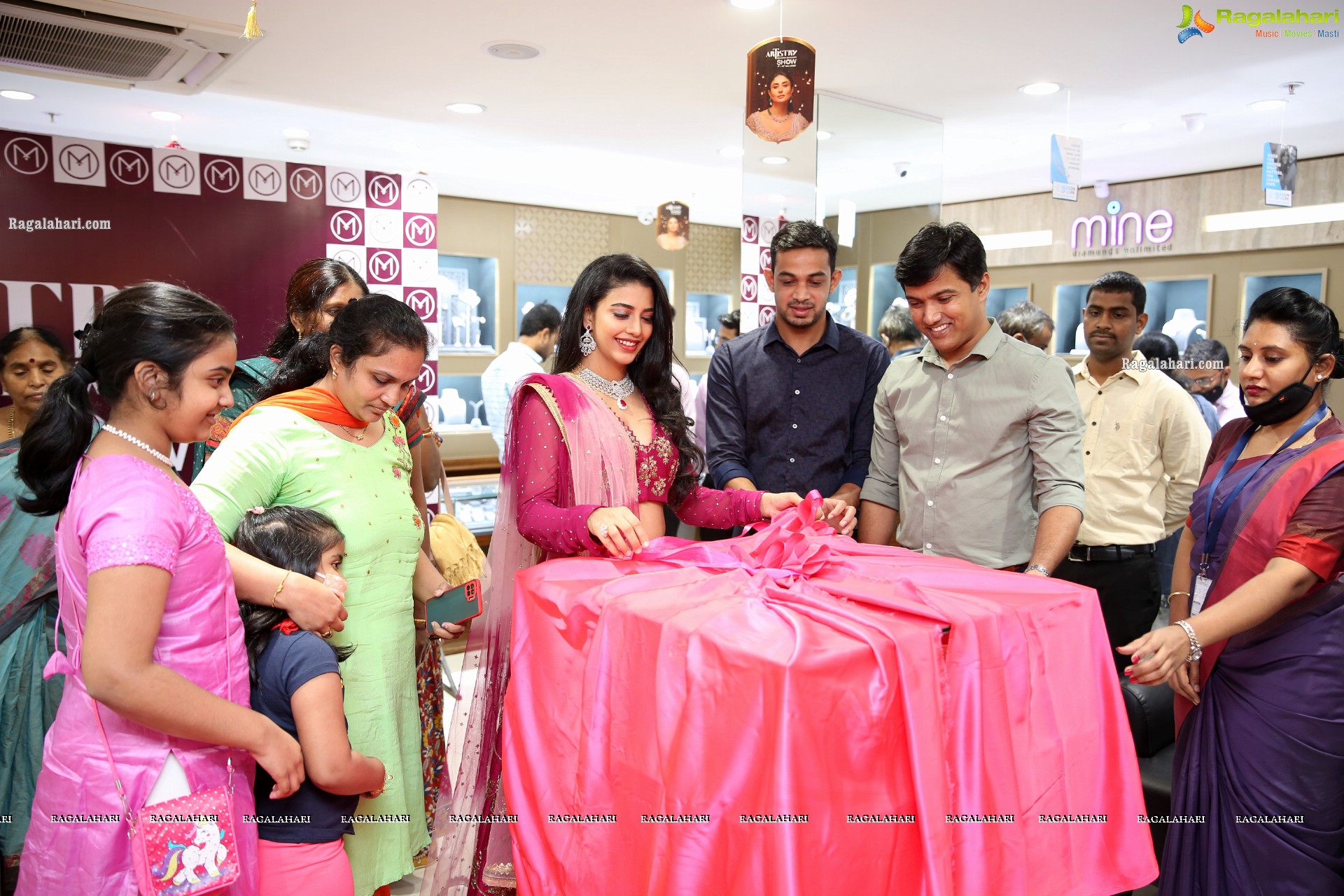 Malabar Gold & Diamonds Unveils Artistry Branded Jewellery Show at Kukatpally