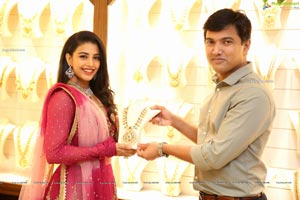 Malabar Gold & Diamonds Unveils Artistry Branded Jewellery