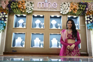 Malabar Gold & Diamonds Unveils Artistry Branded Jewellery