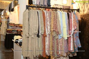 Trendz Vivah Collection Exhibition Begins at N Convention