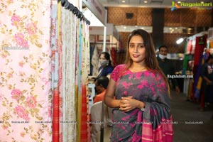 Trendz Vivah Collection Exhibition Begins at N Convention