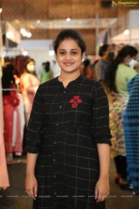 Trendz Vivah Collection Exhibition Begins at N Convention