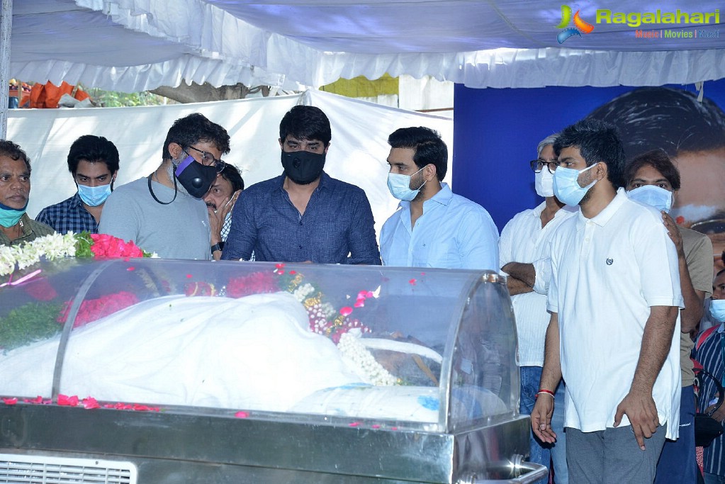 Tollywood Celebs Pay Their Last Respects to Legendary Lyricist Sirivennela Sitaramasastri Garu