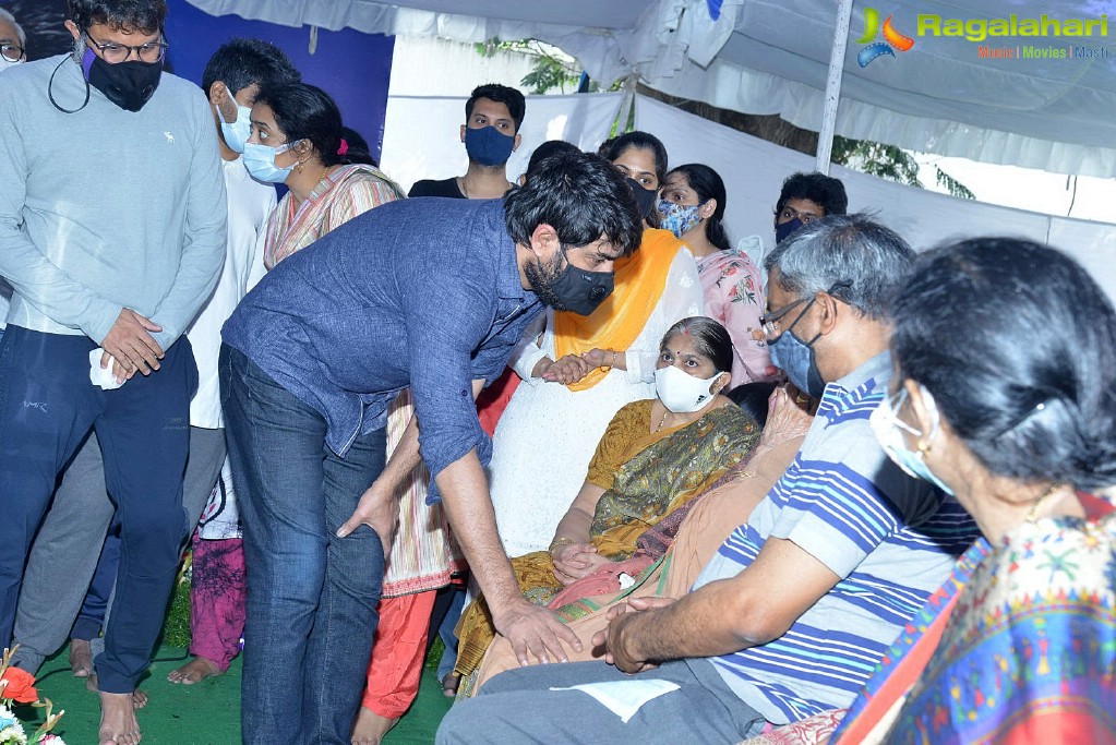 Tollywood Celebs Pay Their Last Respects to Legendary Lyricist Sirivennela Sitaramasastri Garu