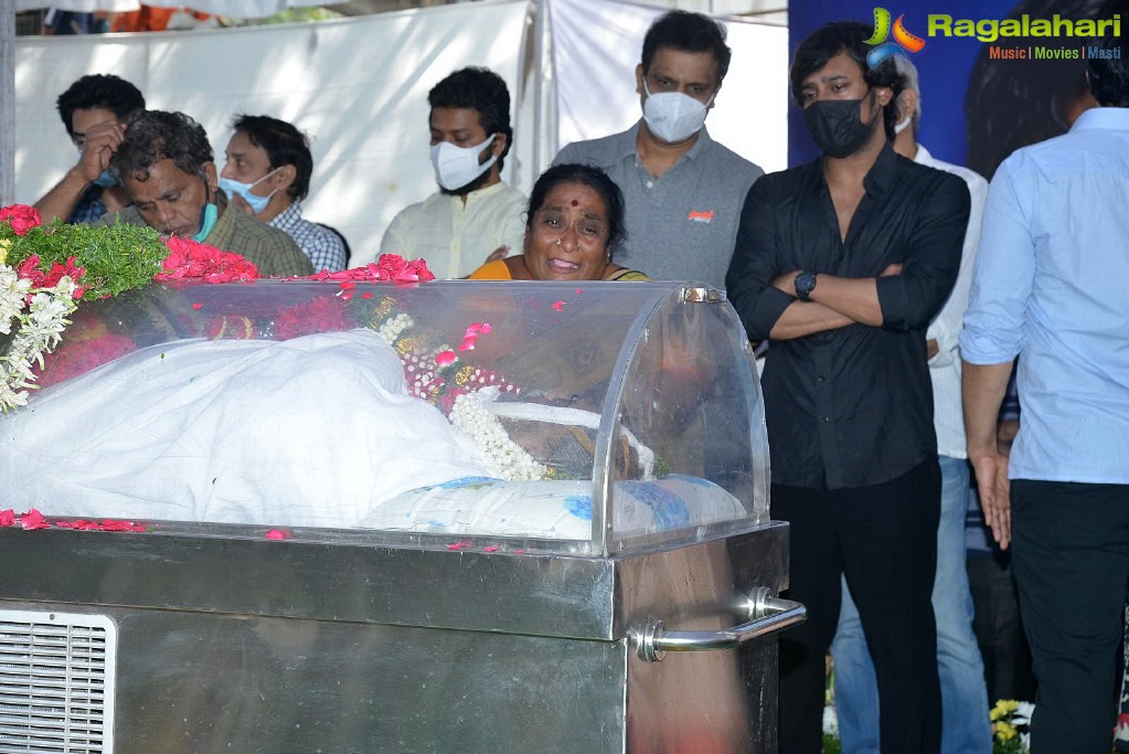 Tollywood Celebs Pay Their Last Respects to Legendary Lyricist Sirivennela Sitaramasastri Garu