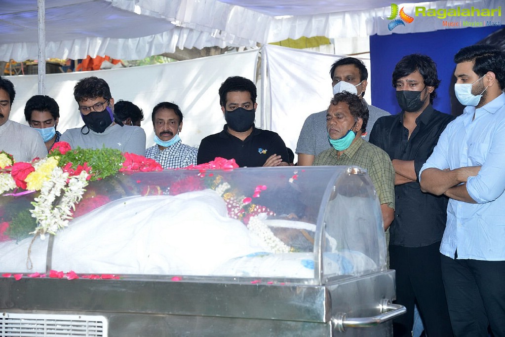 Tollywood Celebs Pay Their Last Respects to Legendary Lyricist Sirivennela Sitaramasastri Garu