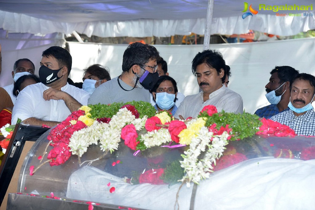 Tollywood Celebs Pay Their Last Respects to Legendary Lyricist Sirivennela Sitaramasastri Garu