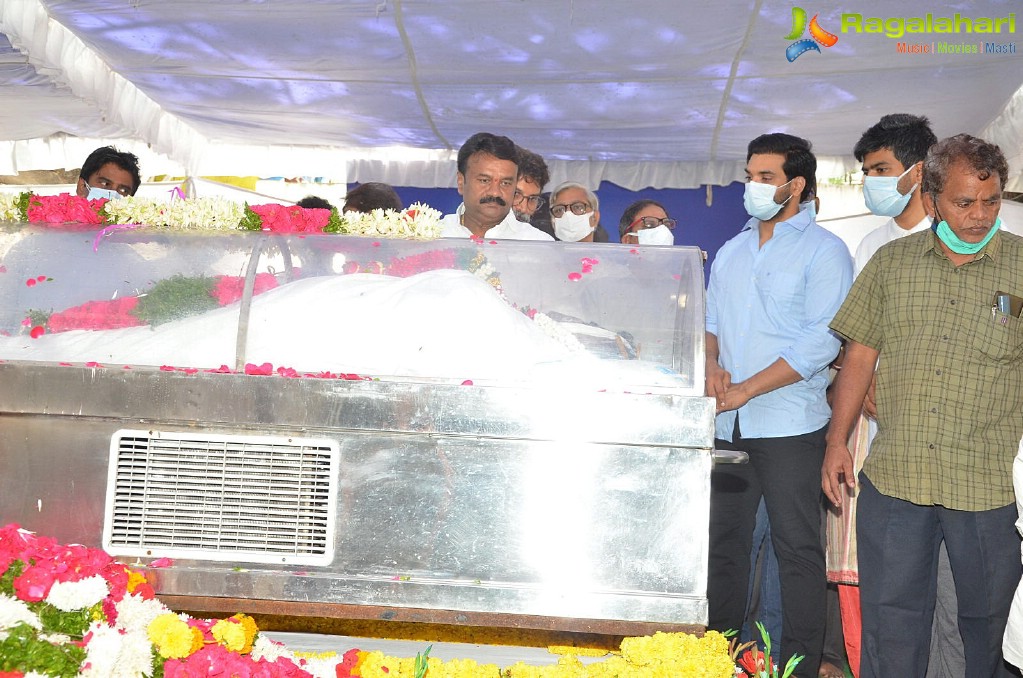 Tollywood Celebs Pay Their Last Respects to Legendary Lyricist Sirivennela Sitaramasastri Garu