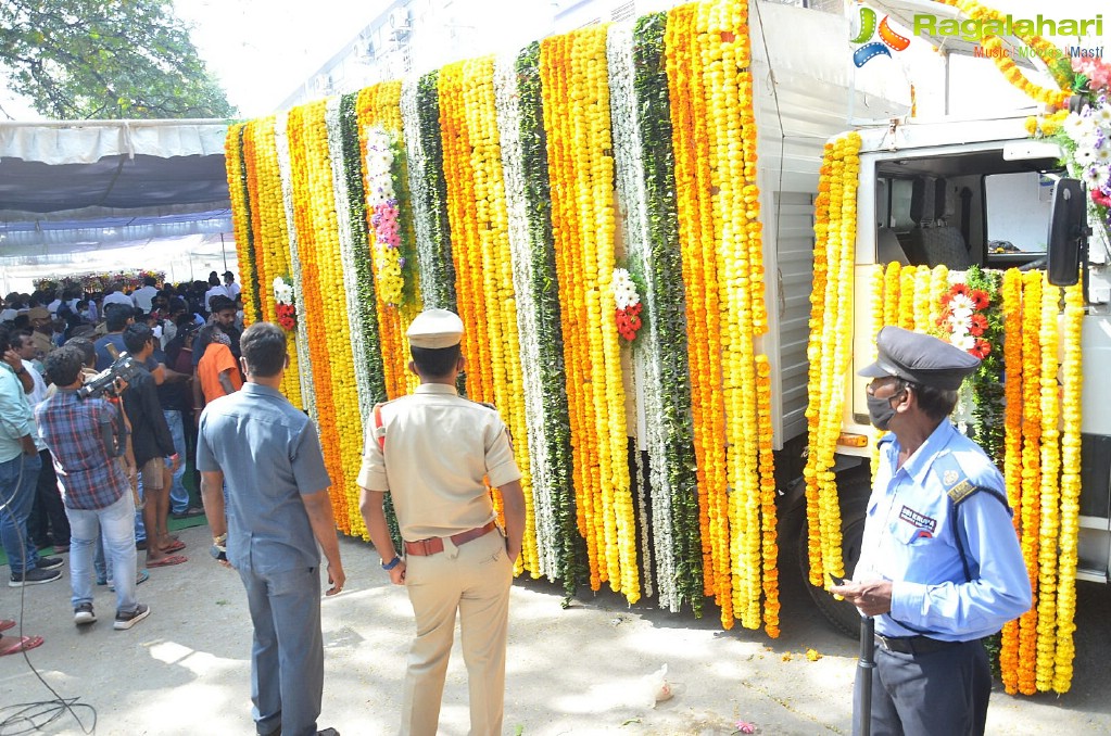 Tollywood Celebs Pay Their Last Respects to Legendary Lyricist Sirivennela Sitaramasastri Garu