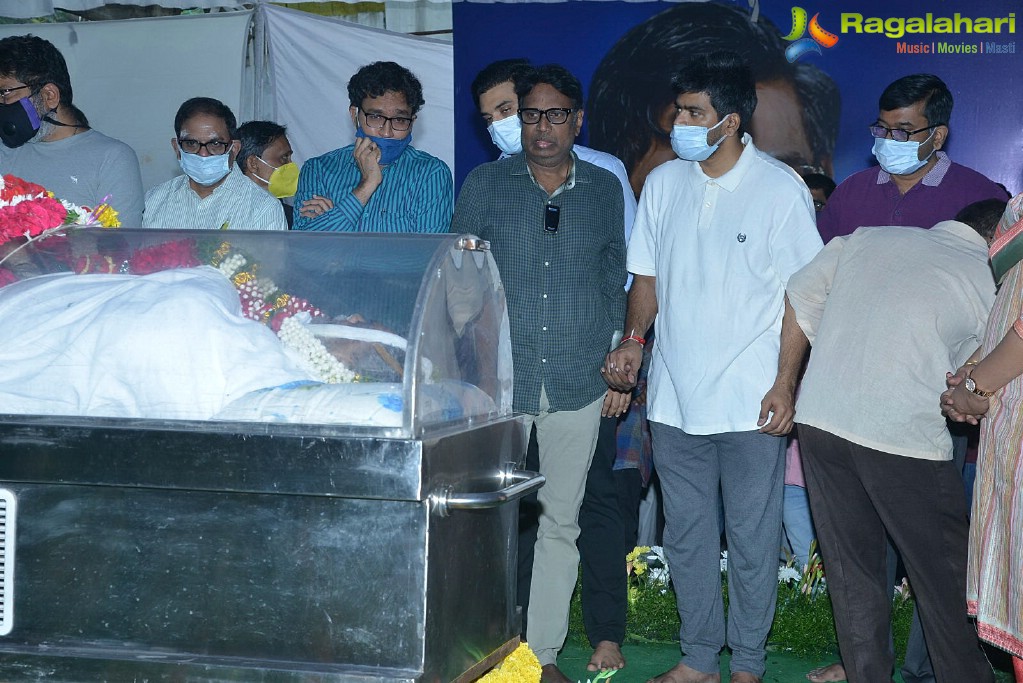 Tollywood Celebs Pay Their Last Respects to Legendary Lyricist Sirivennela Sitaramasastri Garu